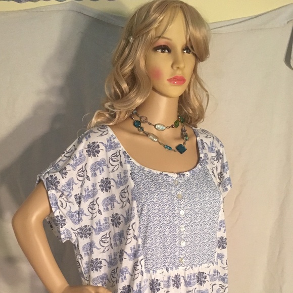 NWT PINK K Women's size 1X white w/blue elephants - Picture 2 of 8